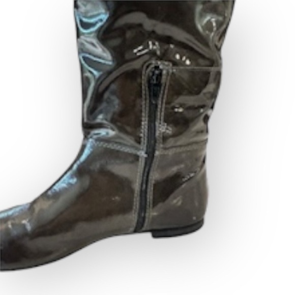 Vintage Patent Leather Flat Heel Go-Go Boots + Bonus Belt - Picture 5 of 16